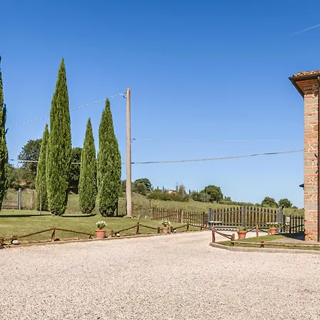Вилла Il Podere - Rustic Charm In Tuscany Монте-Сан-Савино