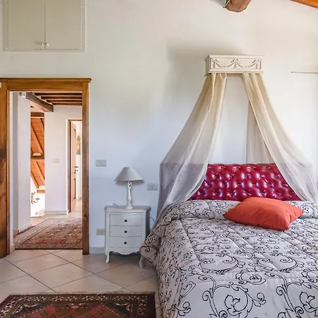 Вилла Il Podere - Rustic Charm In Tuscany