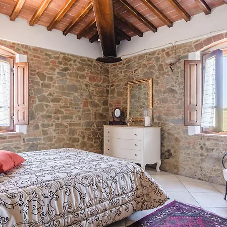 Il Podere - Rustic Charm In Tuscany