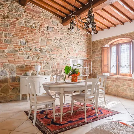Il Podere - Rustic Charm In Tuscany Монте-Сан-Савино