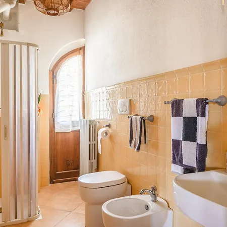 Il Podere - Rustic Charm In Tuscany Вилла