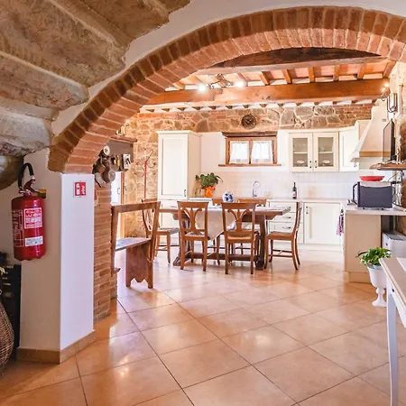 Il Podere - Rustic Charm In Tuscany Вилла